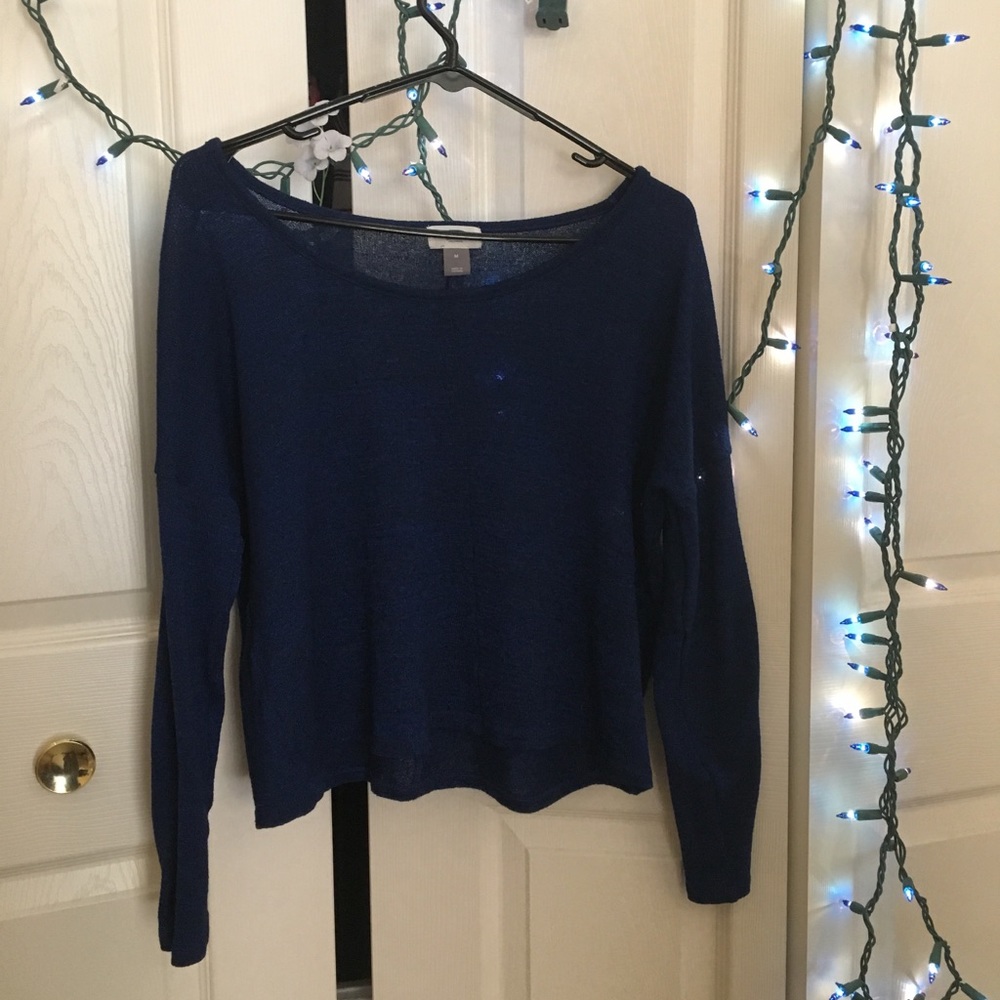 dark blue long sleeve top
